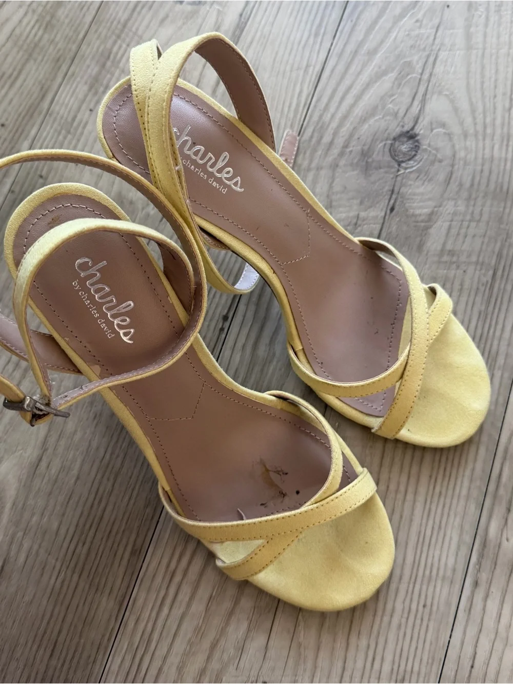 Charles by Charles David yellow heels in US 7.5